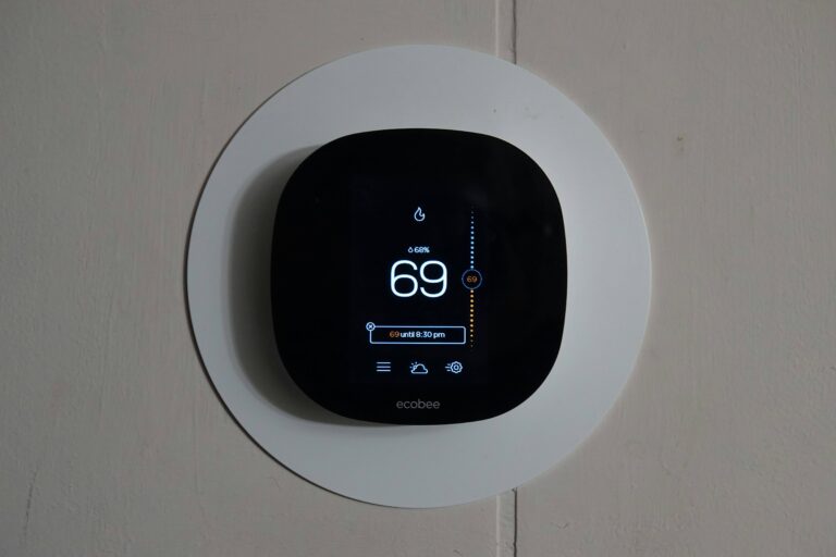 How to Choose the Right Thermostat for Your Home